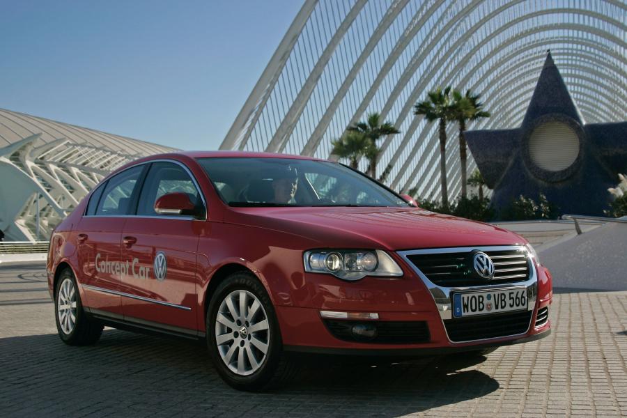  Volkswagen Passat 2005 года  (фото 14 из 161)
